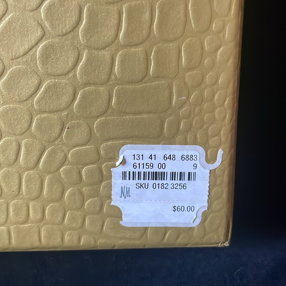 New in Box Neiman Marcus Beaded Christmas Tree Topper - Picture 4 of 4